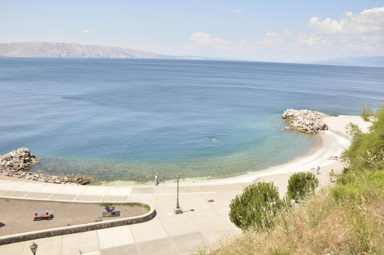 Apartmani Silvana&Vera Senj  Exteriör bild