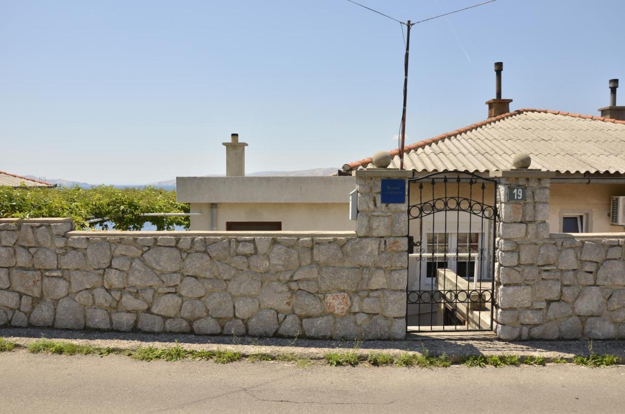 Apartmani Silvana&Vera Senj  Exteriör bild