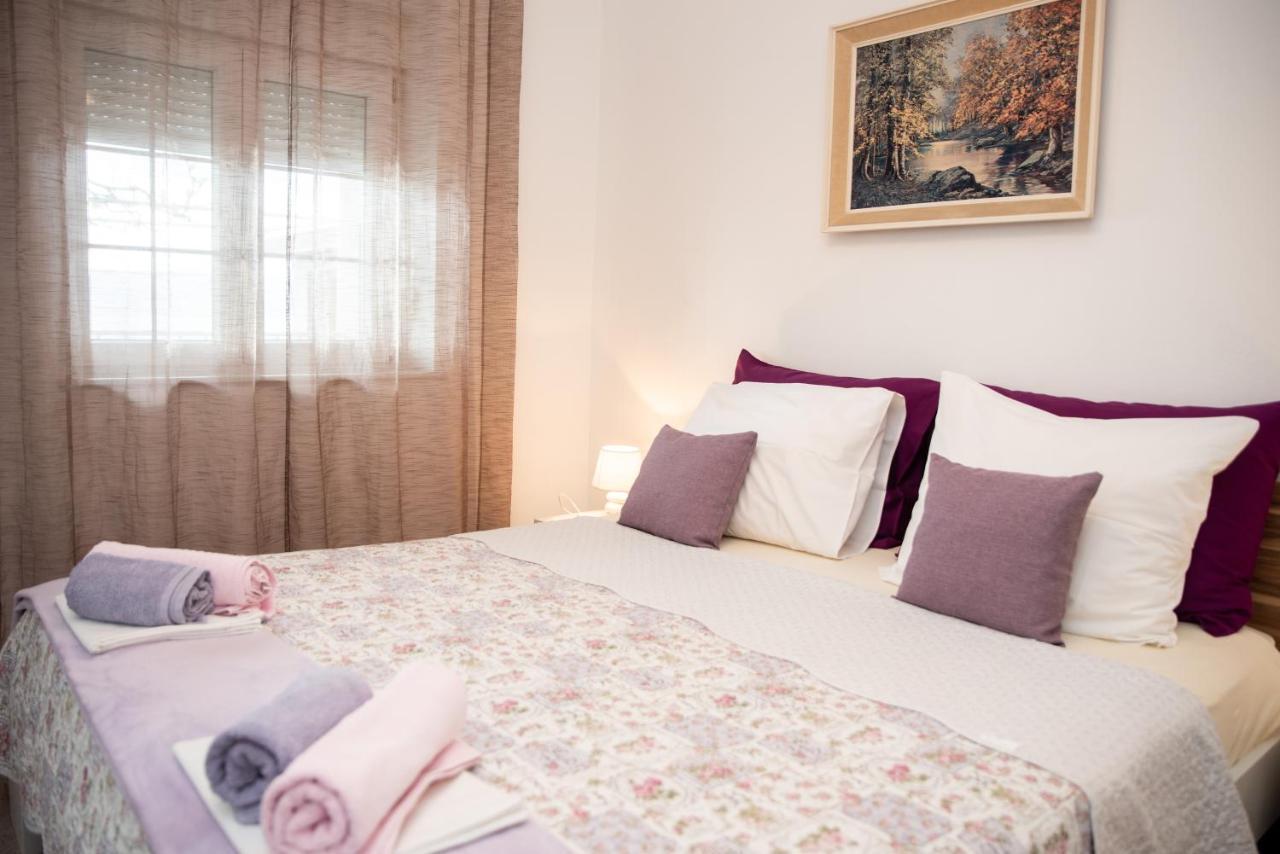 Apartmani Silvana&Vera Senj  Exteriör bild