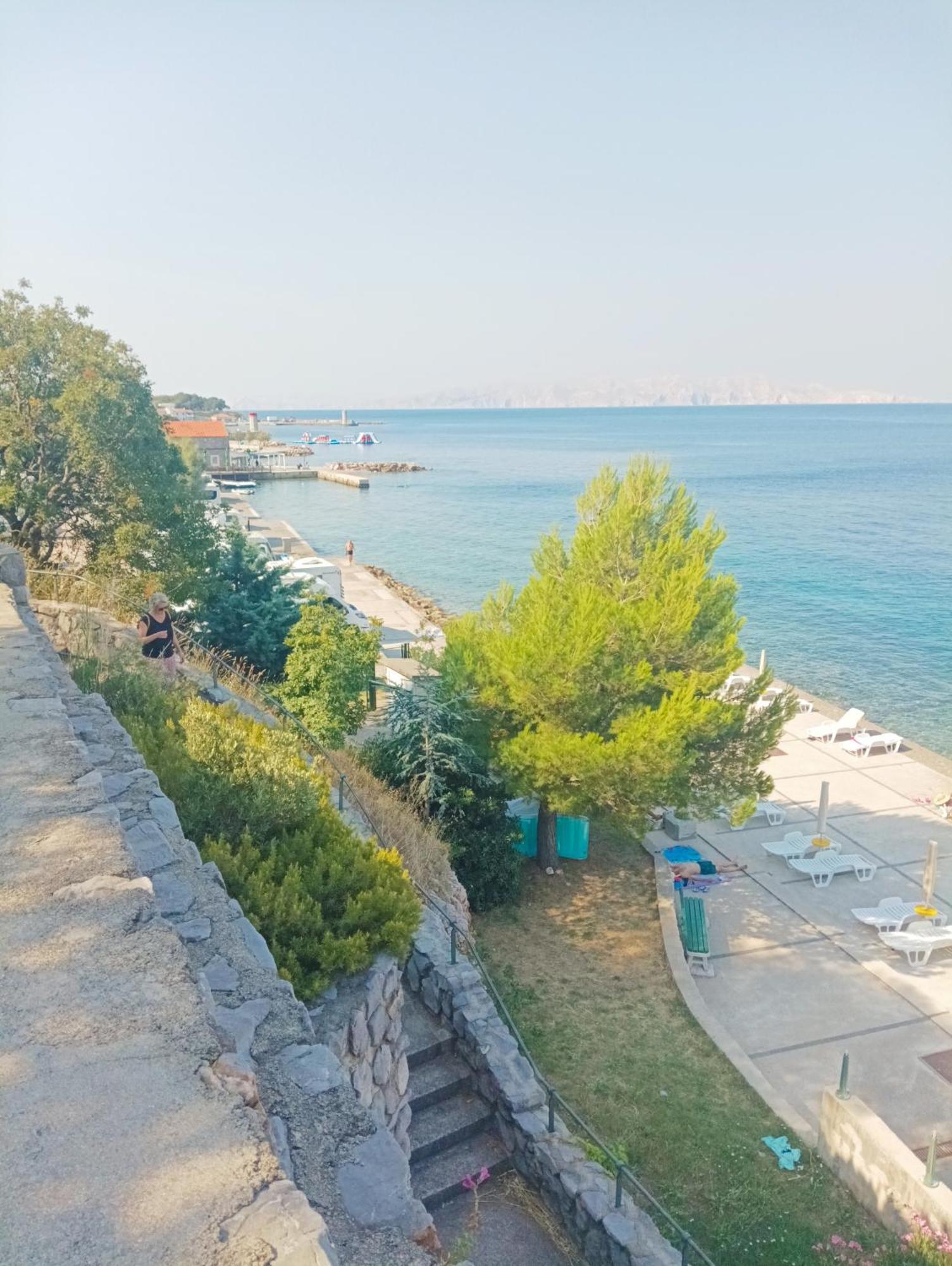 Apartmani Silvana&Vera Senj  Exteriör bild