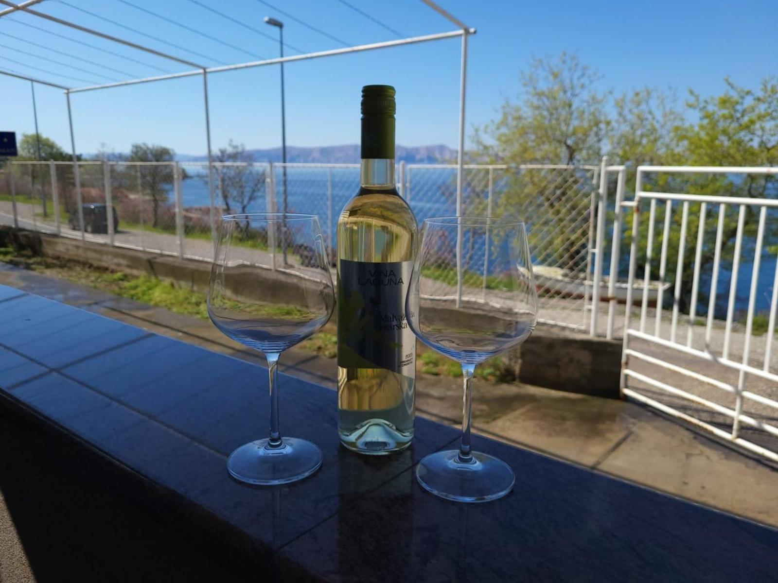 Apartmani Silvana&Vera Senj  Exteriör bild