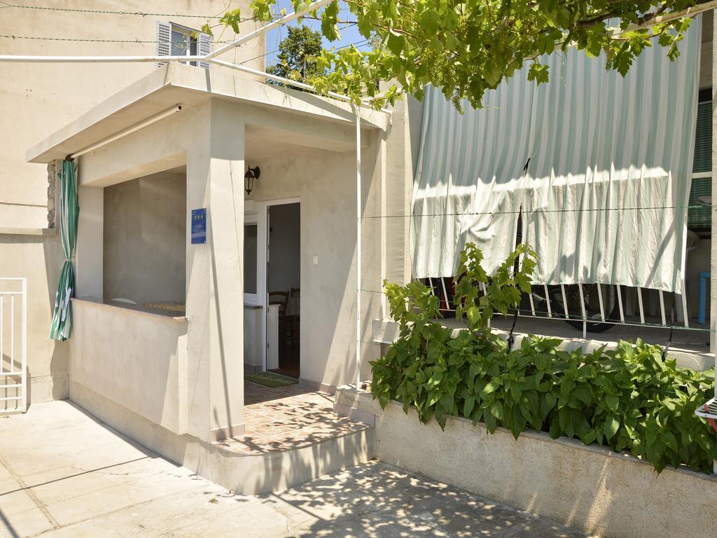 Apartmani Silvana&Vera Senj  Exteriör bild